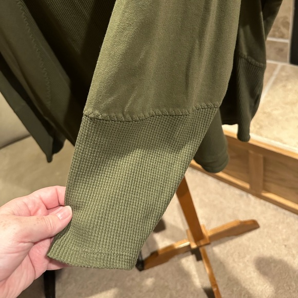 Mixed media top - Picture 4 of 6